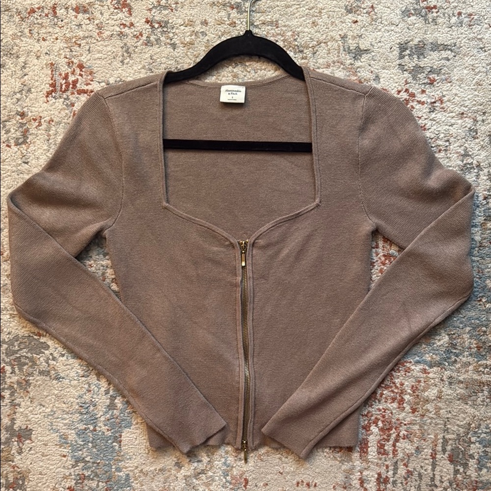 Abercrombie & Fitch Tan Gold Zip Sweater